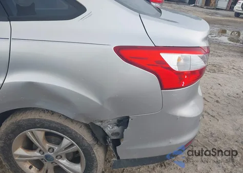 2014 Ford Focus Se from USA, damaged, VIN 1FADP3F27EL221209